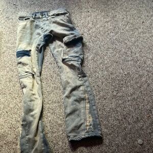 🔥 **Distressed “MAN” Cargo Jeans – Rugged Style Meets Everyday Comfort**